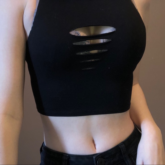 Black Ripped Work Out Crop Top - Picture 6 of 6